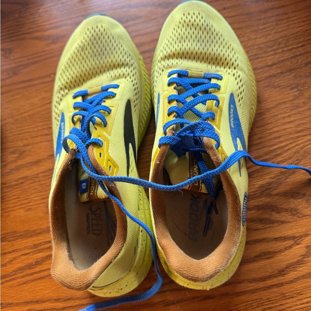 Brooks Launch 8 Run Happy Running Shoes Banana Yellow/Blue Womens Size 9